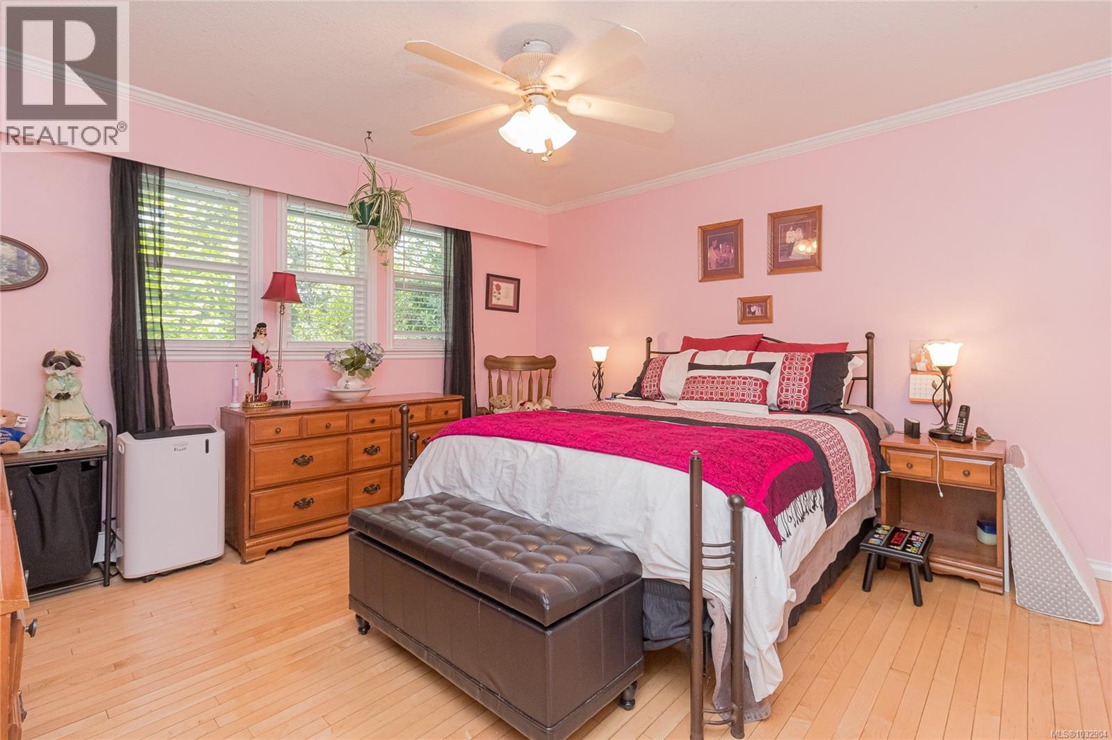 1005 Sluggett Rd - 20