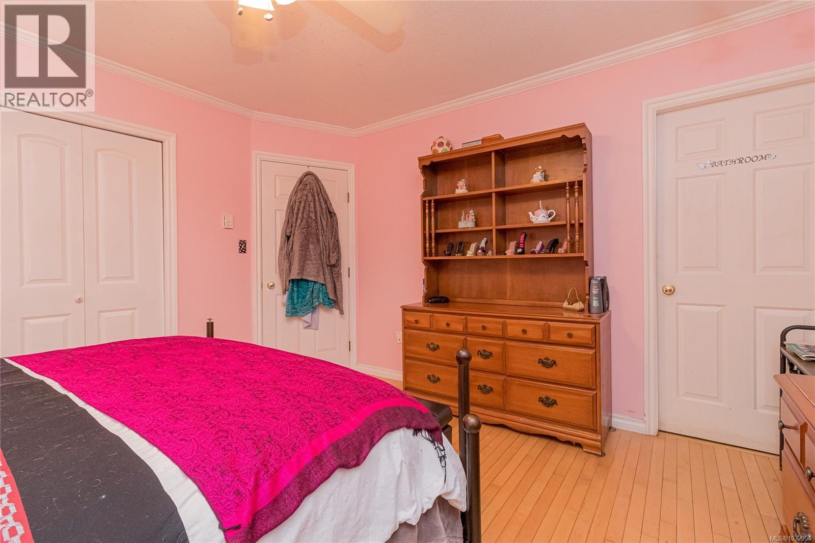 1005 Sluggett Rd - 22
