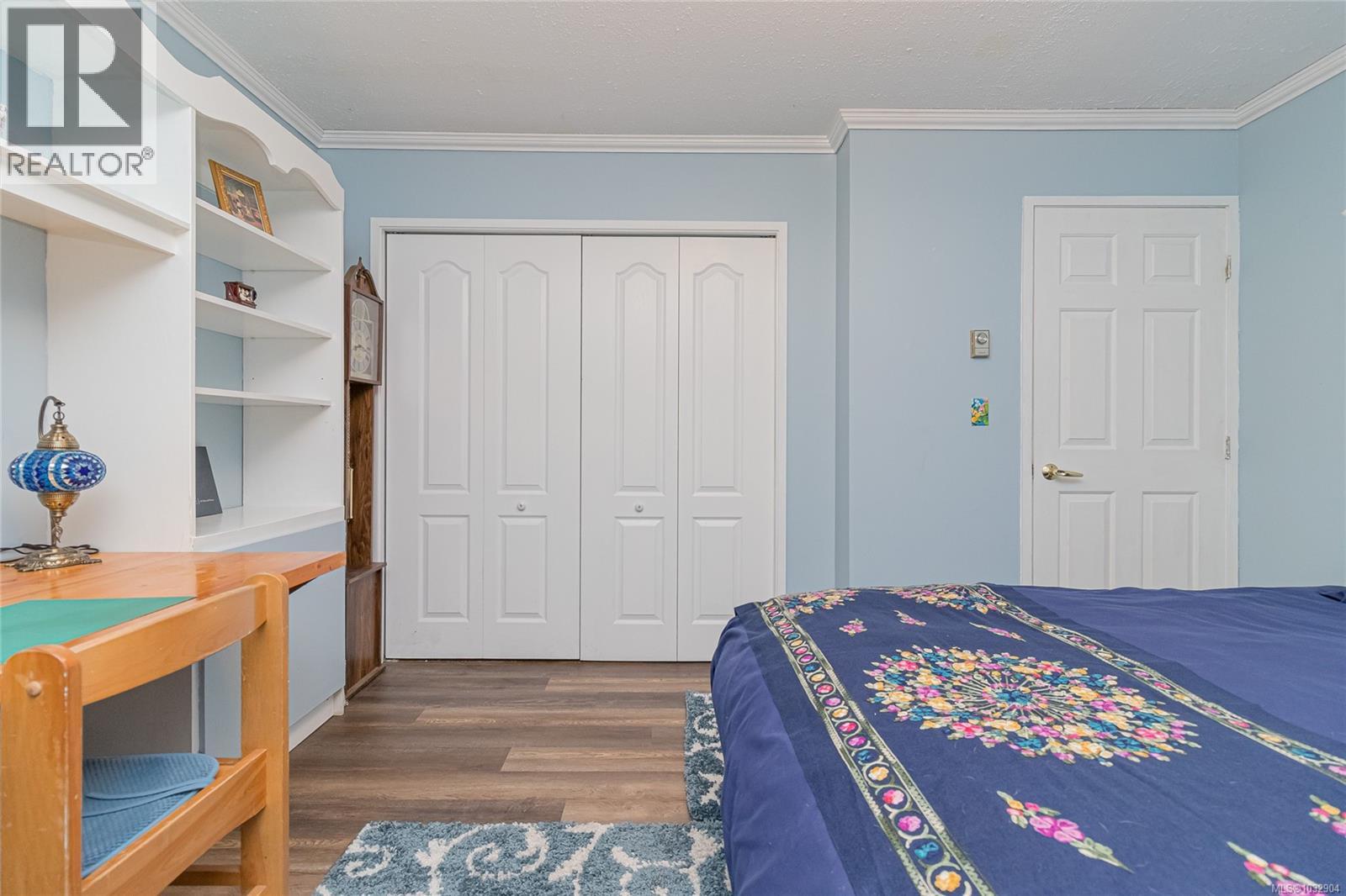 1005 Sluggett Rd - 32