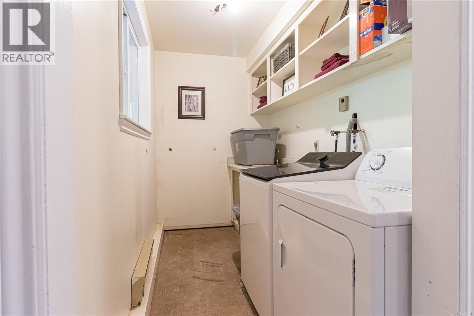 1005 Sluggett Rd - 38