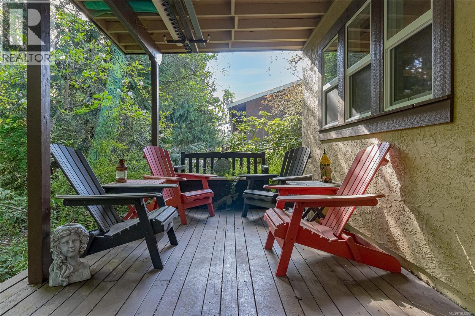 1005 Sluggett Rd - 46