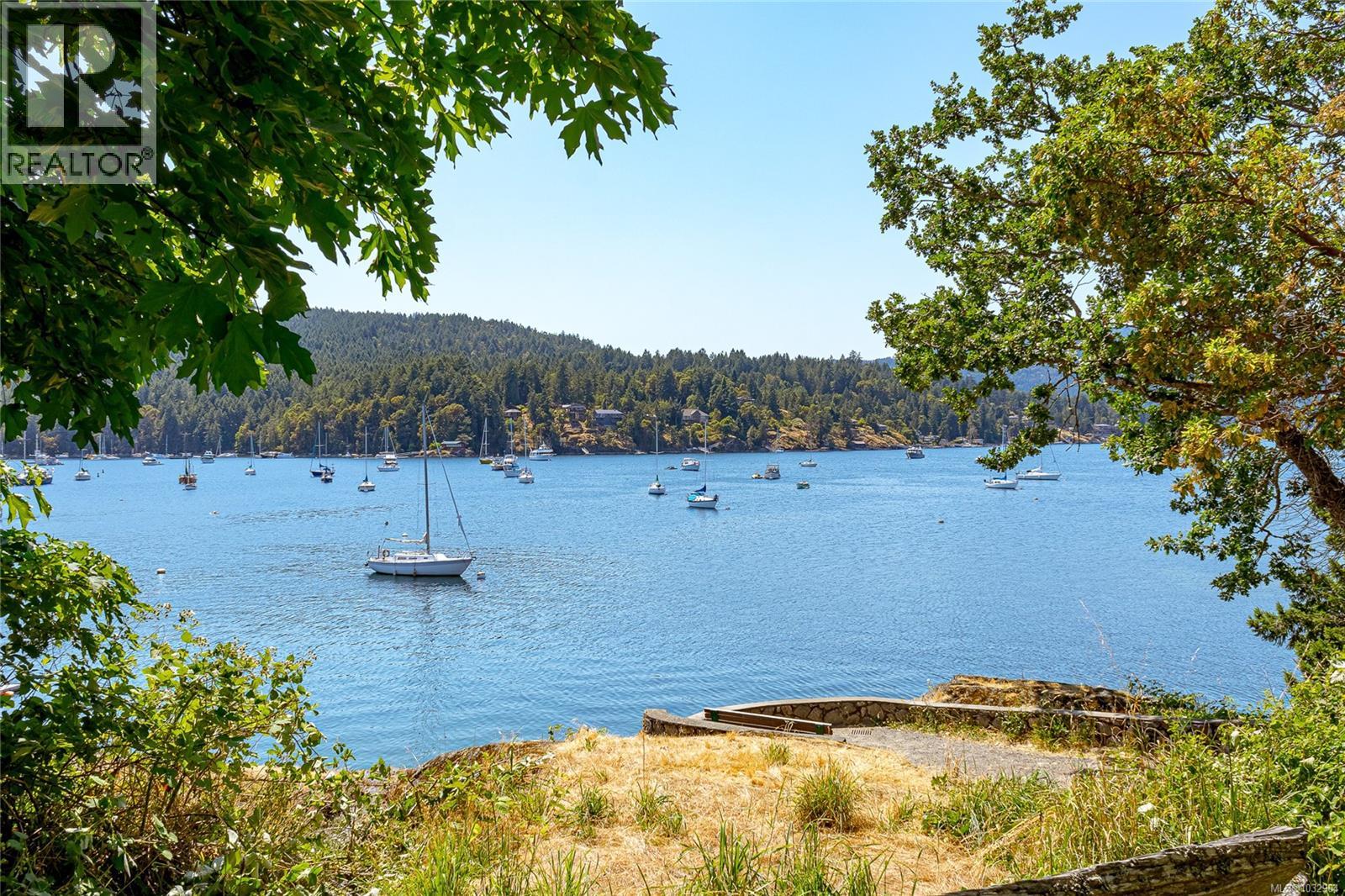  1005 Sluggett Road, Central Saanich