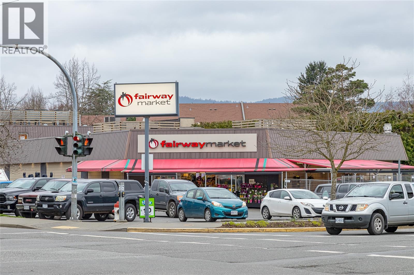 1005 Sluggett Rd - 53