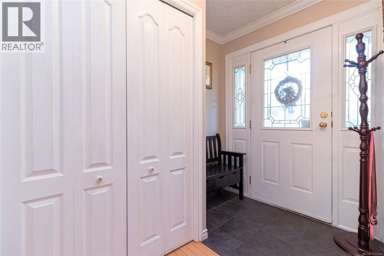 1005 Sluggett Rd - 8