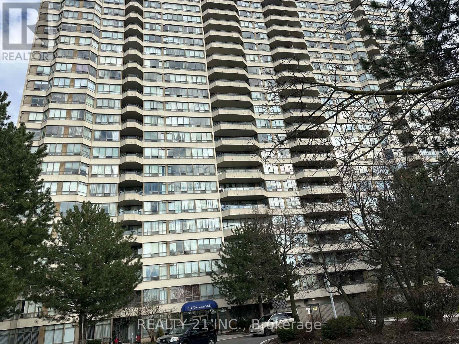 #821 3 GREYSTONE WALK DRIVE - 25