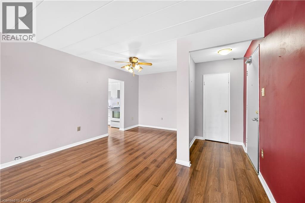 2420 NEW Street Unit# 12, Burlington, Ontario, L7R1J6 — Photo 8