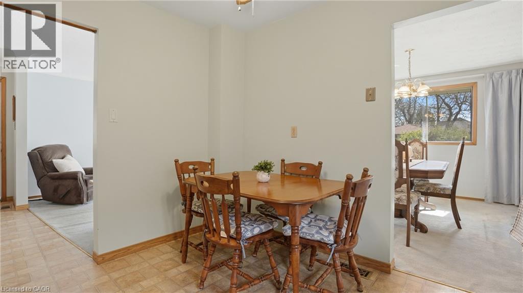 7 VANDERWOOD Court, Stoney Creek, Ontario, L8G2Y5 — Photo 10
