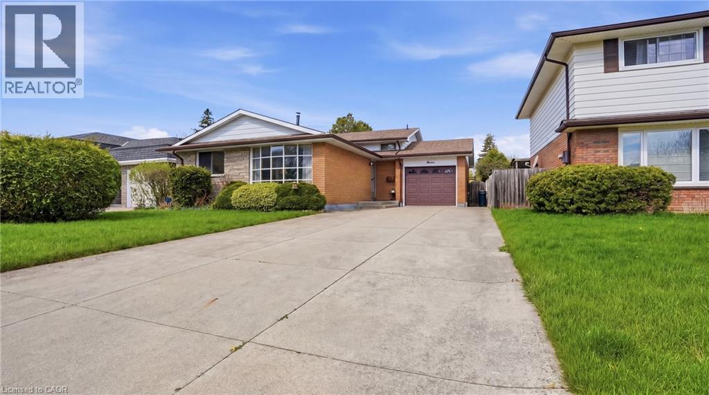 7 VANDERWOOD Court, Stoney Creek, Ontario, L8G2Y5 — Photo 3