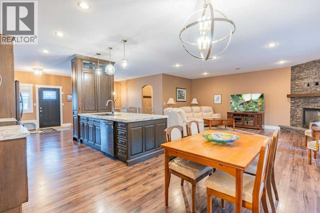 208 Westview Crescent W — photo 13