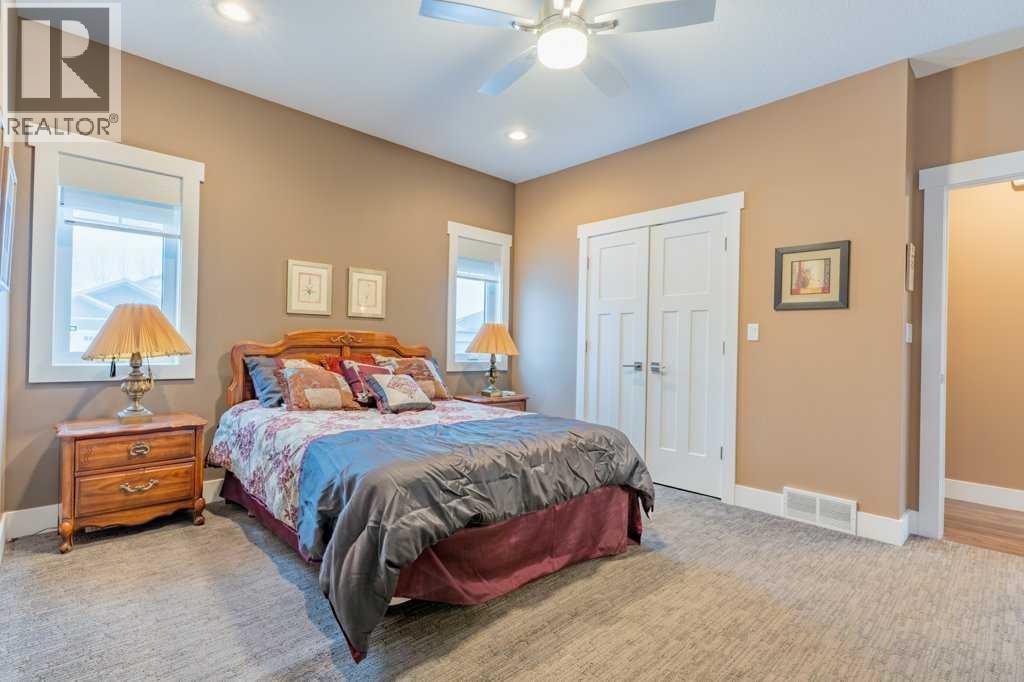 208 Westview Crescent W — photo 19