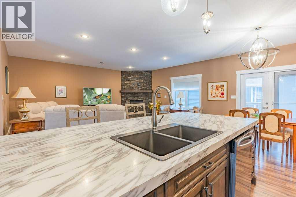 208 Westview Crescent W — photo 11