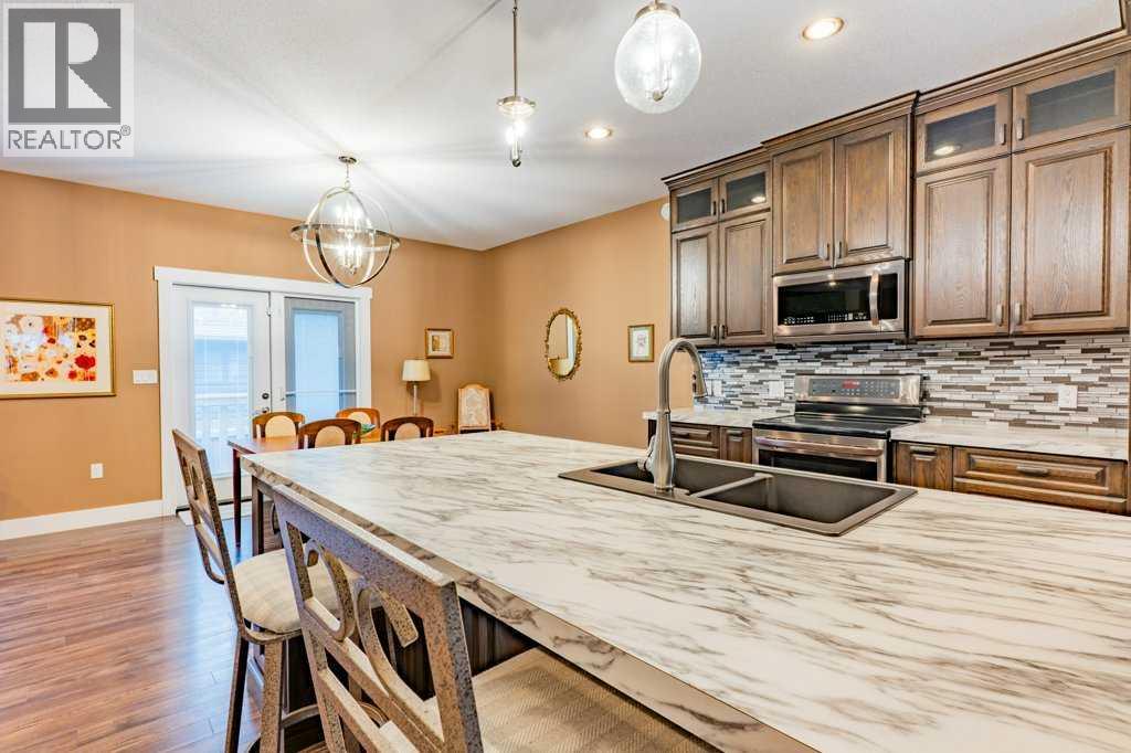 208 Westview Crescent W — photo 10