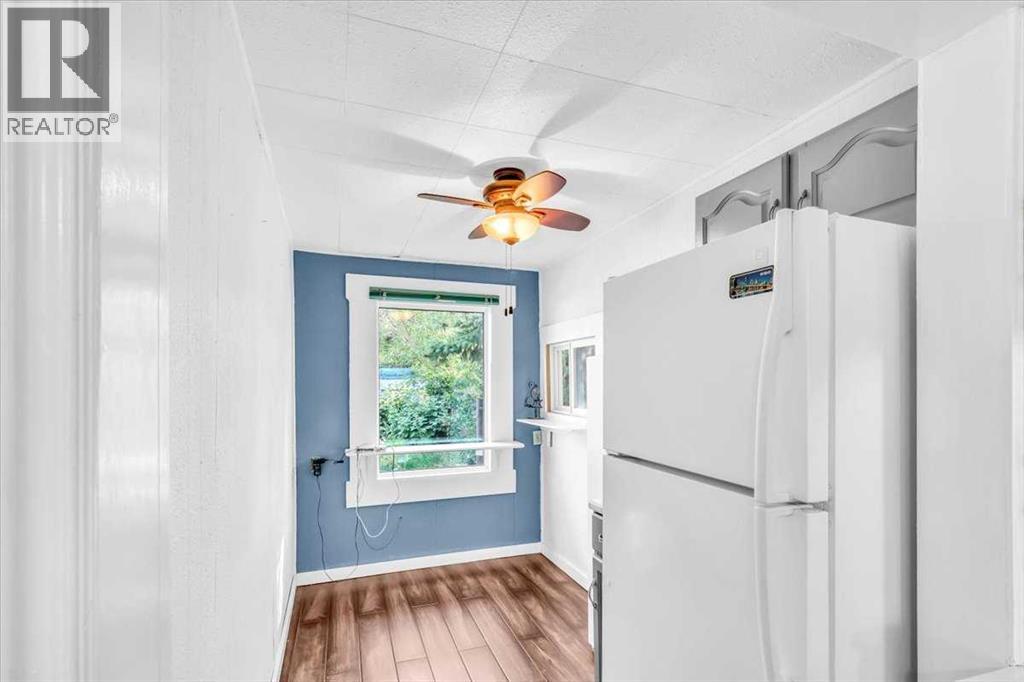113 2nd Avenue East - Photo 10