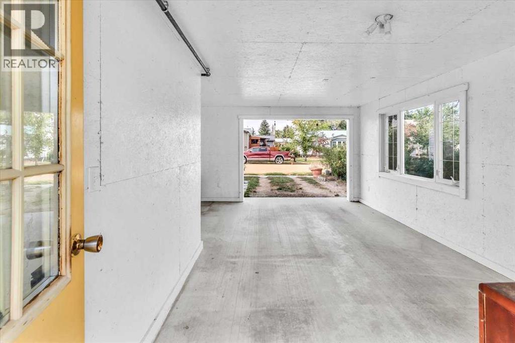 113 2nd Avenue East - Photo 24