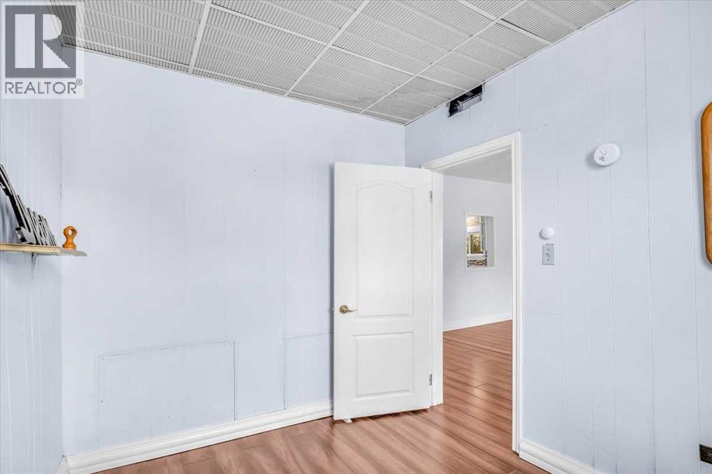 113 2nd Avenue East - Photo 18