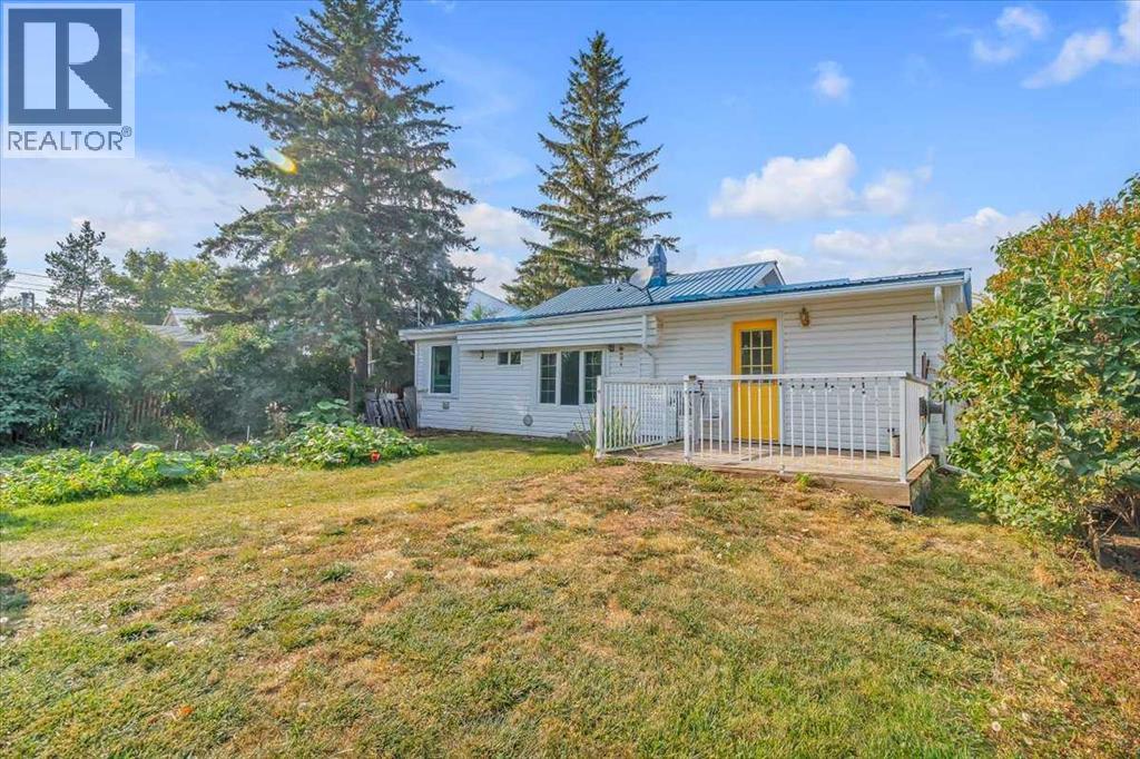 113 2nd Avenue East - Photo 27