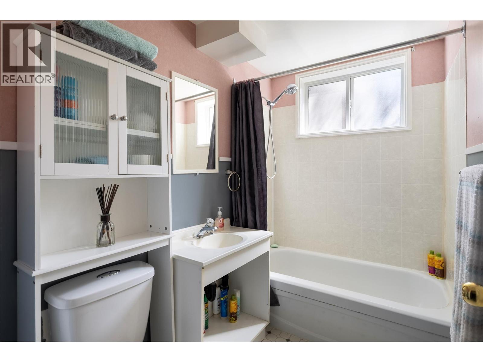 3700 24 Avenue - 23