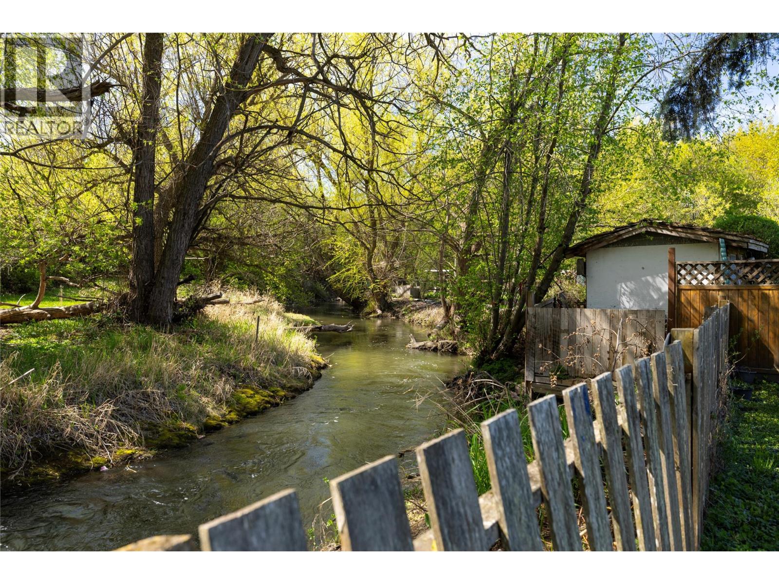3700 24 Avenue - 48