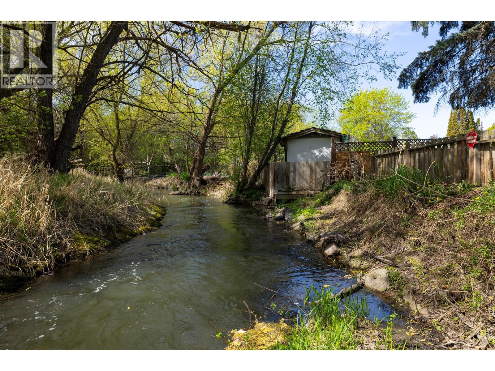 3700 24 Avenue - 46