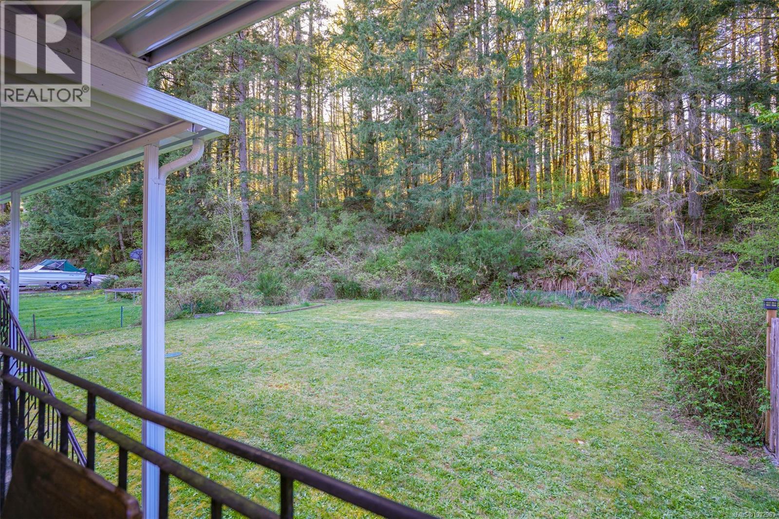 4658 Victoria Dr N - 53