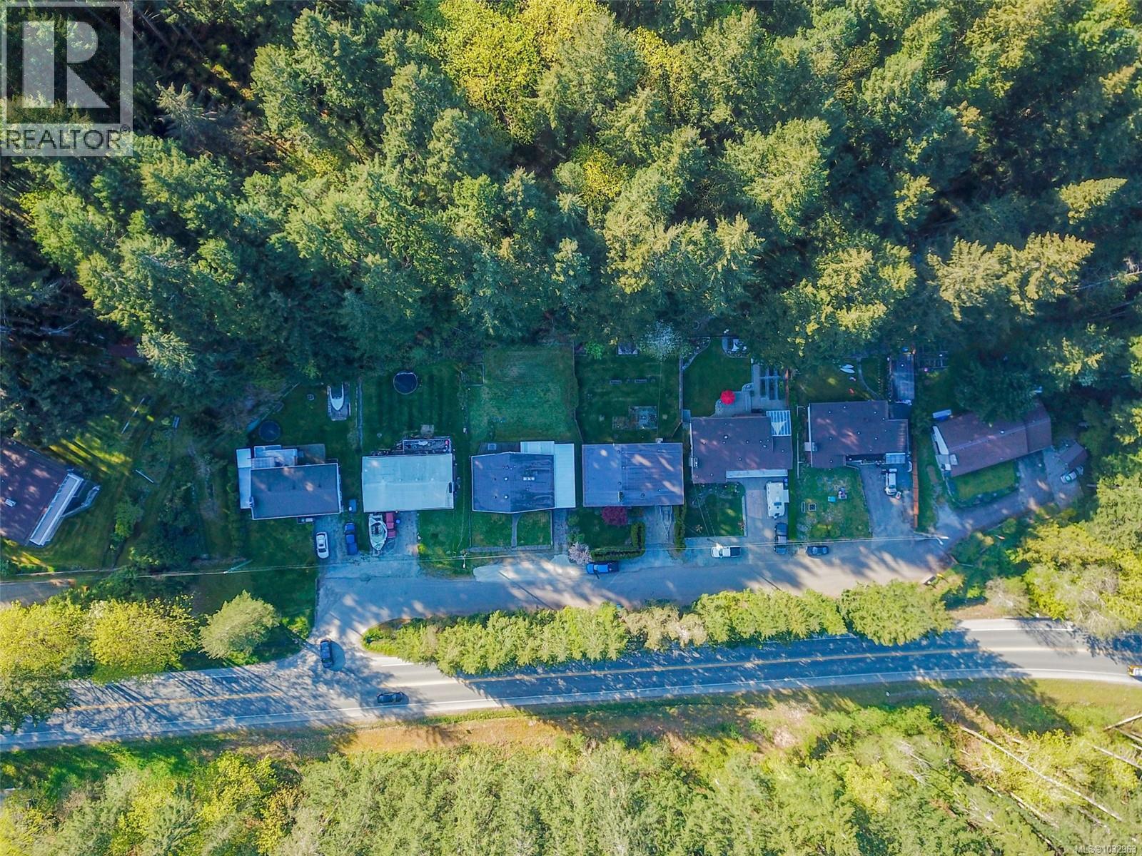 4658 Victoria Dr N - 55