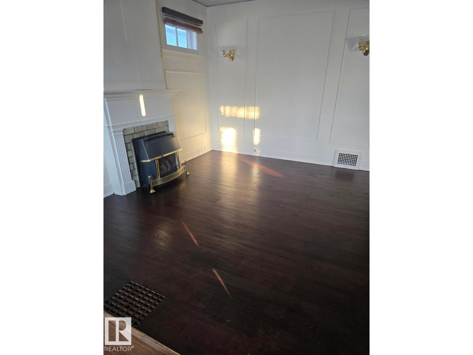 11619 96 ST NW - 11