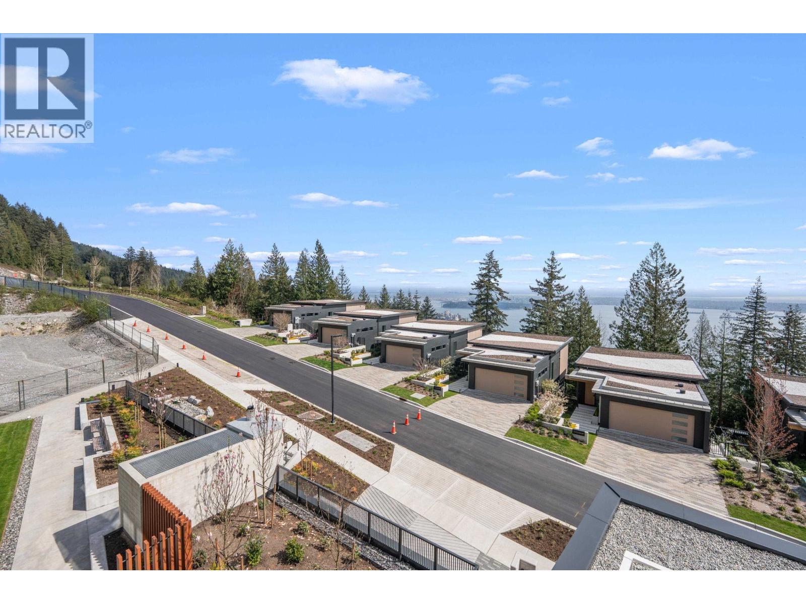 511/ 511A-3963 UPLANDS WAY, West Vancouver