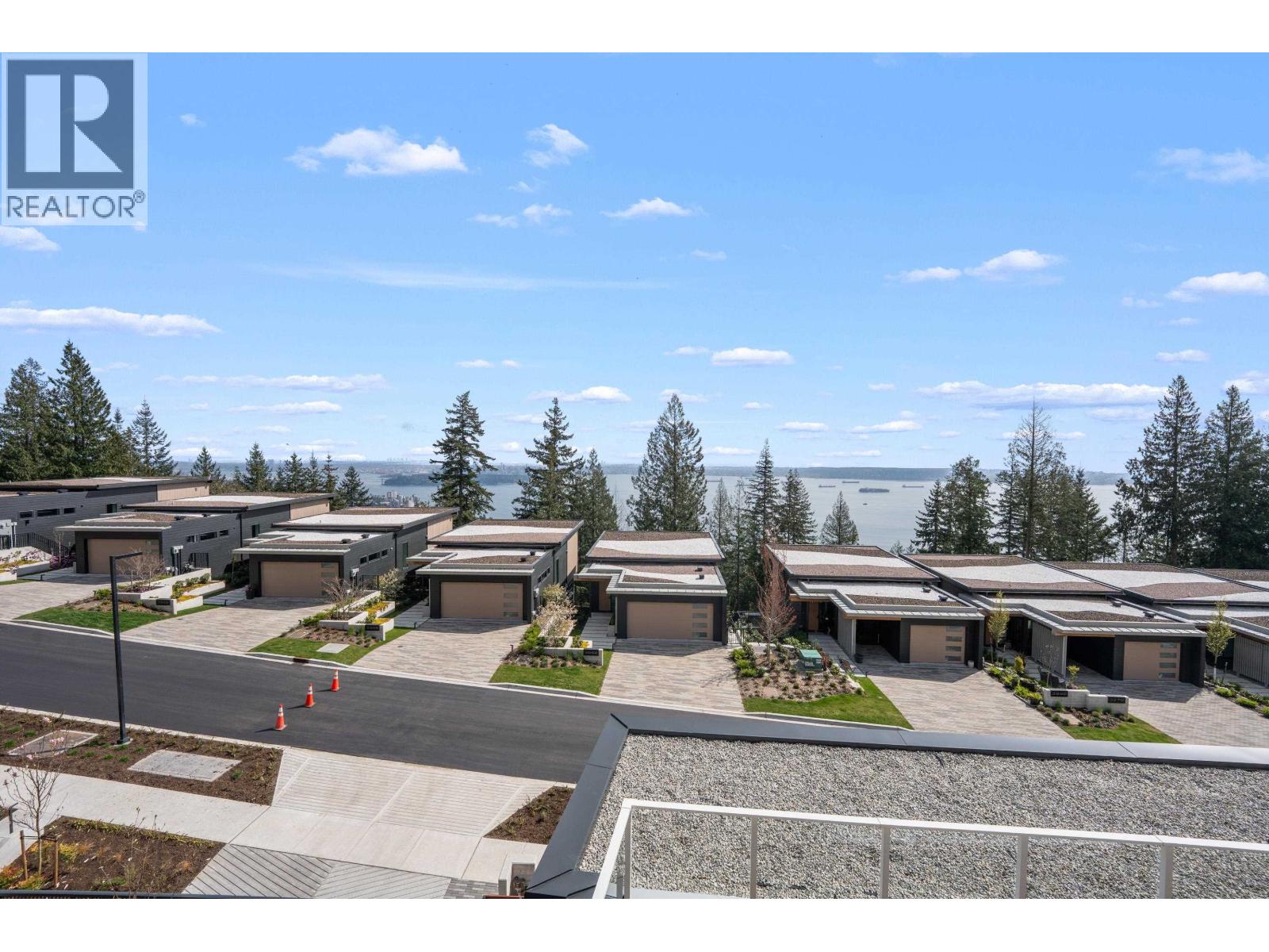 511/ 511A-3963 UPLANDS WAY, West Vancouver