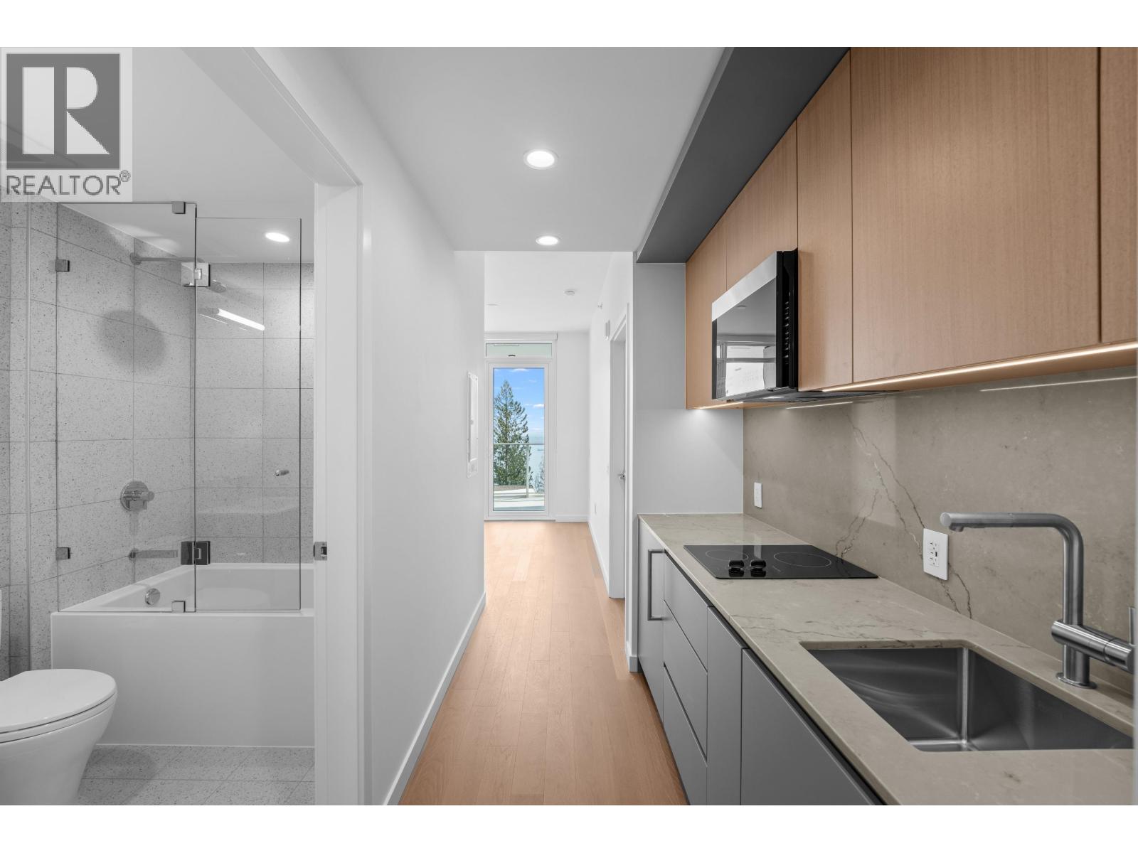 511/ 511A-3963 UPLANDS WAY, West Vancouver