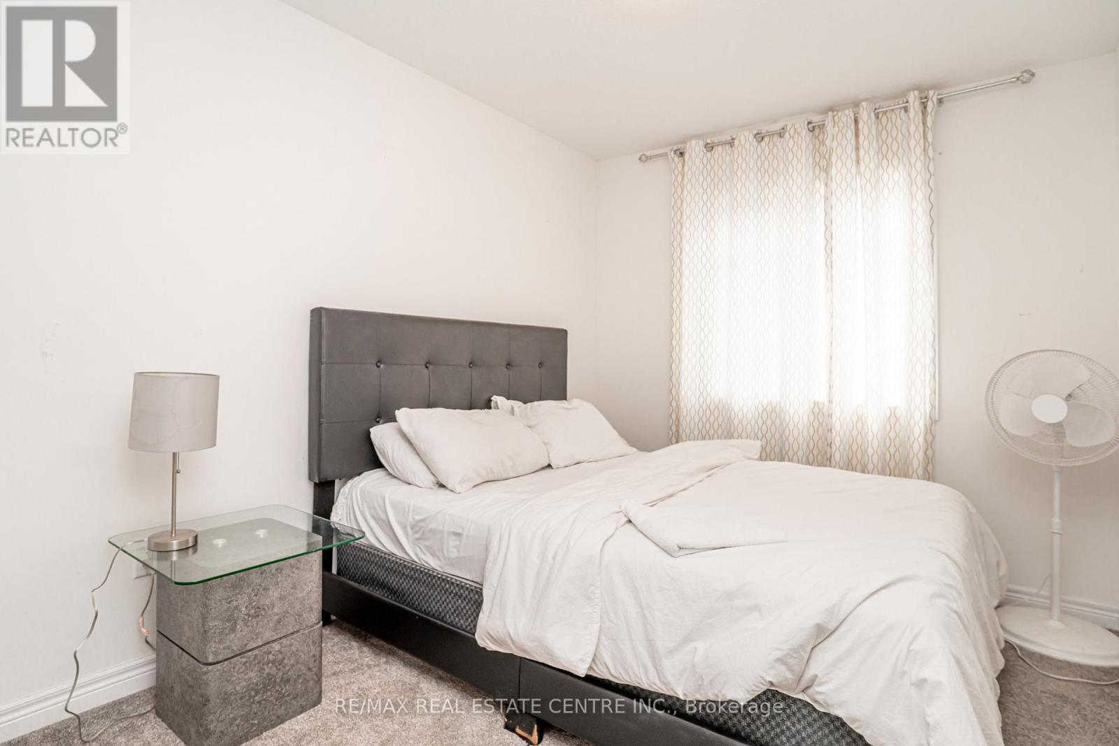 11 WINTERTON COURT - 22