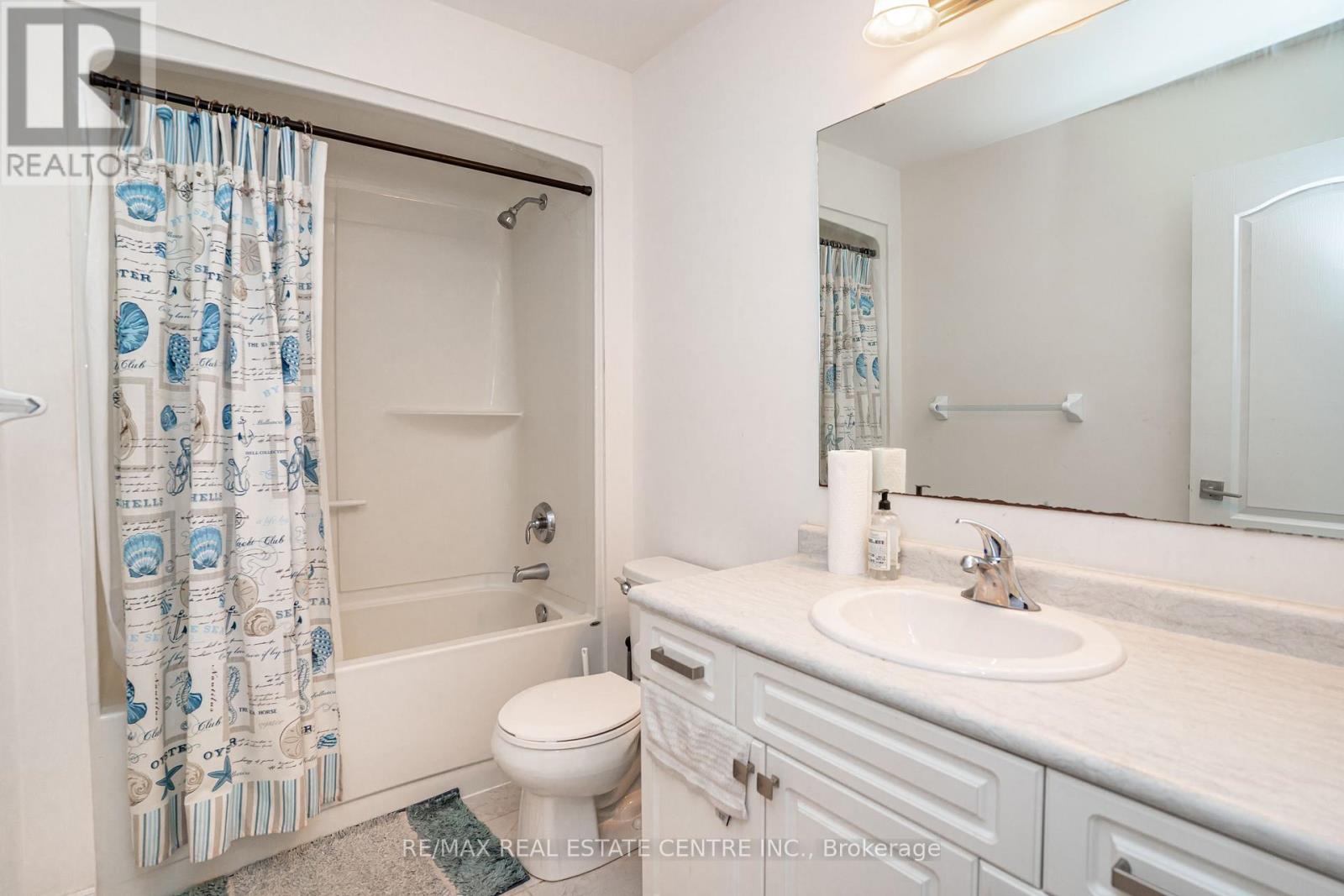 11 WINTERTON COURT - 23