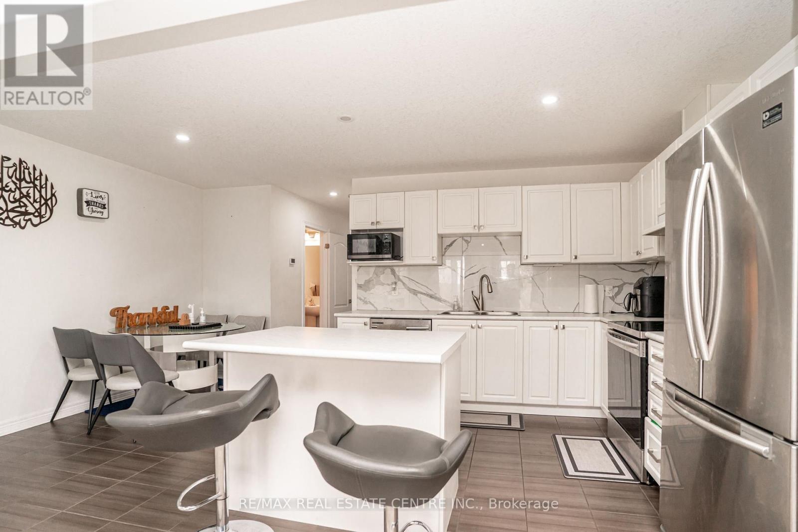 11 WINTERTON COURT - 7