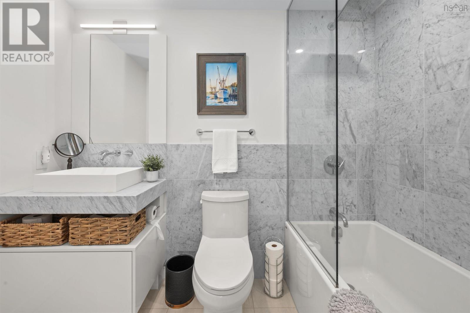 Property 17 of 35 of 1501 1650 Granville Street