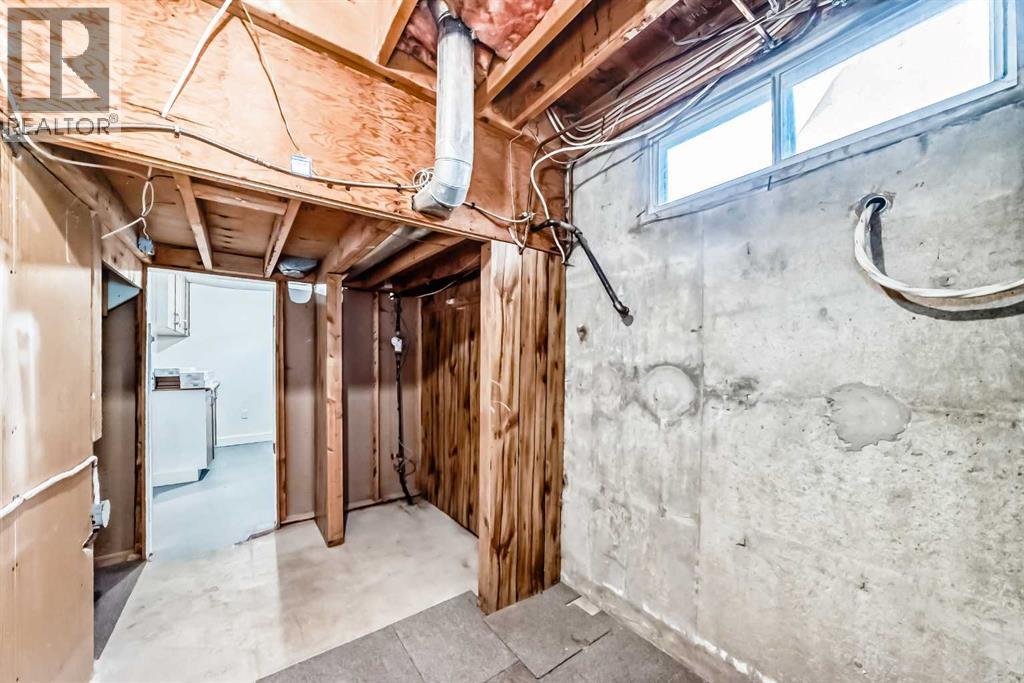 404 Acacia Drive SE - 35
