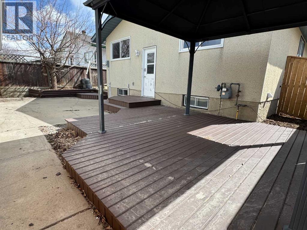 404 Acacia Drive SE - 41