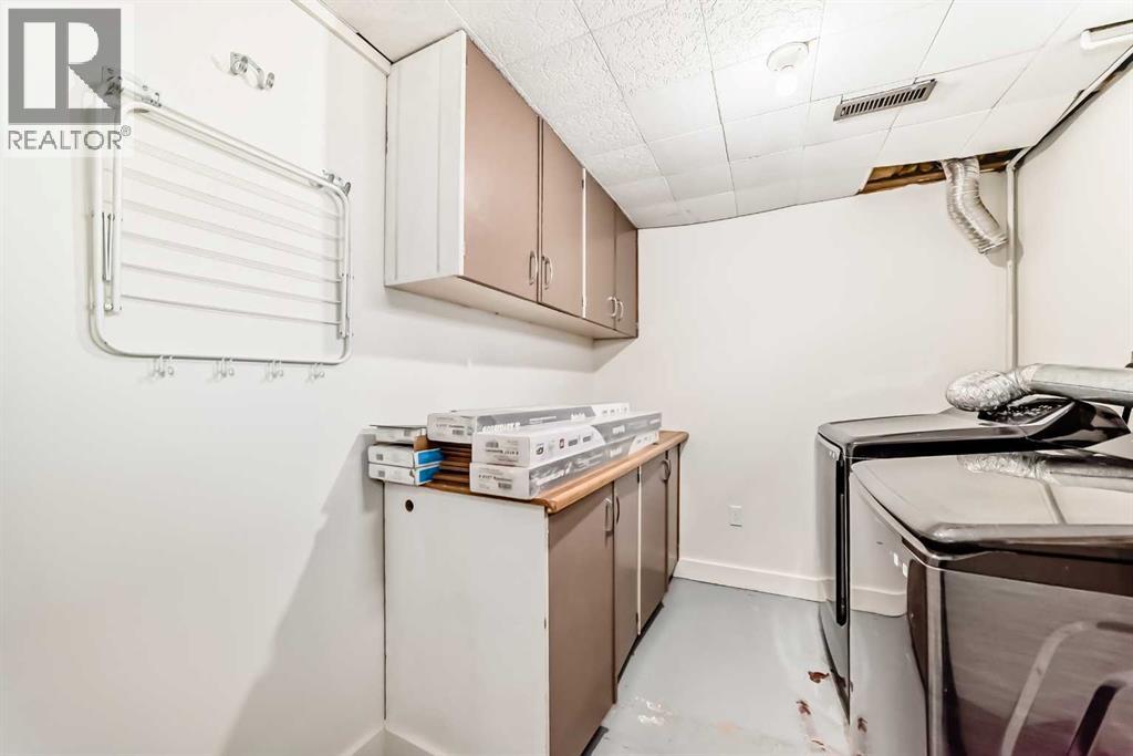 404 Acacia Drive SE - 33