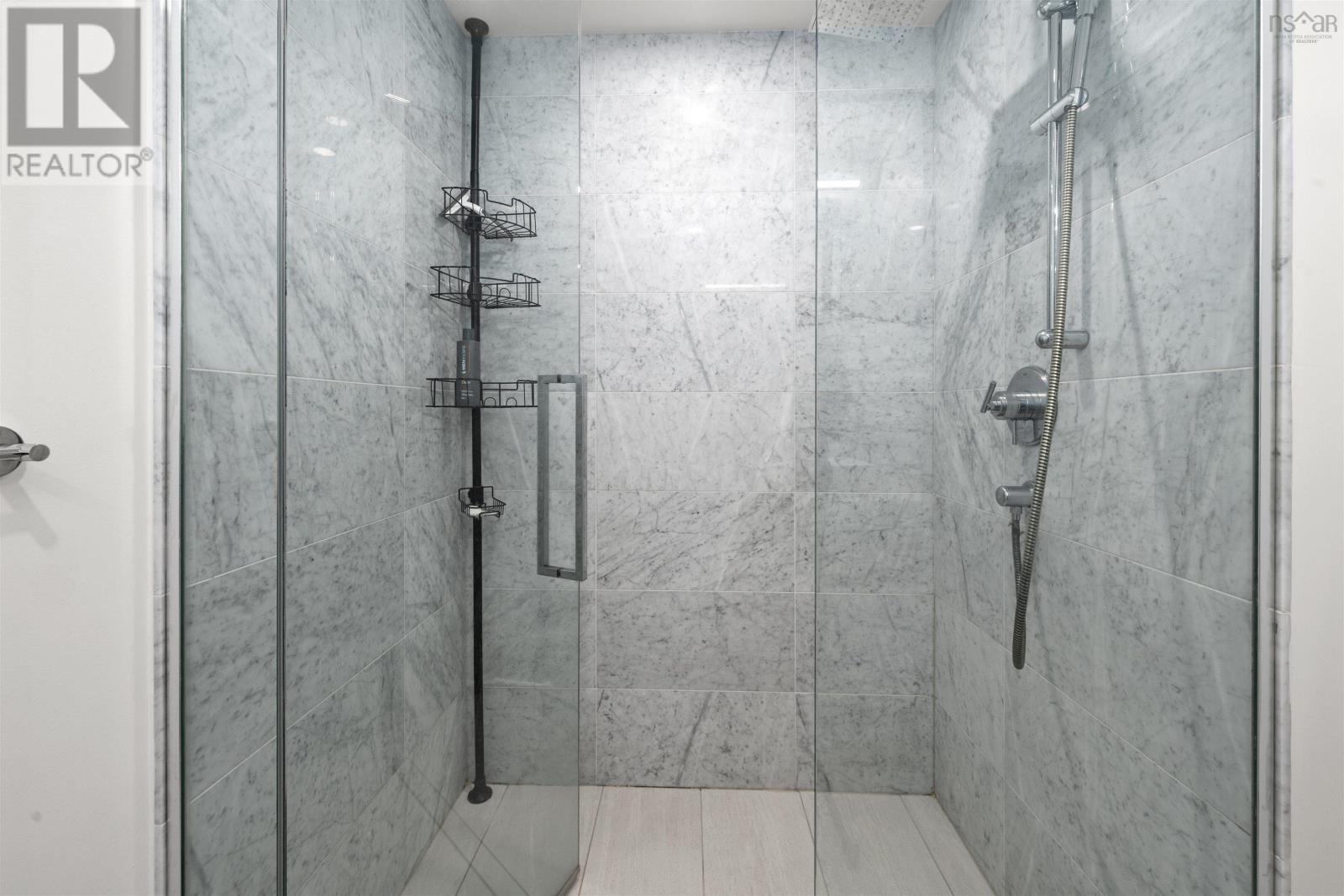 Property 13 of 35 of 1501 1650 Granville Street