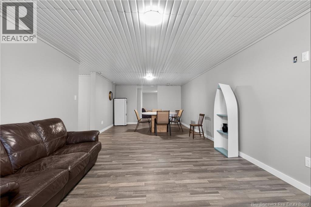 949 Elmwood Drive - 33