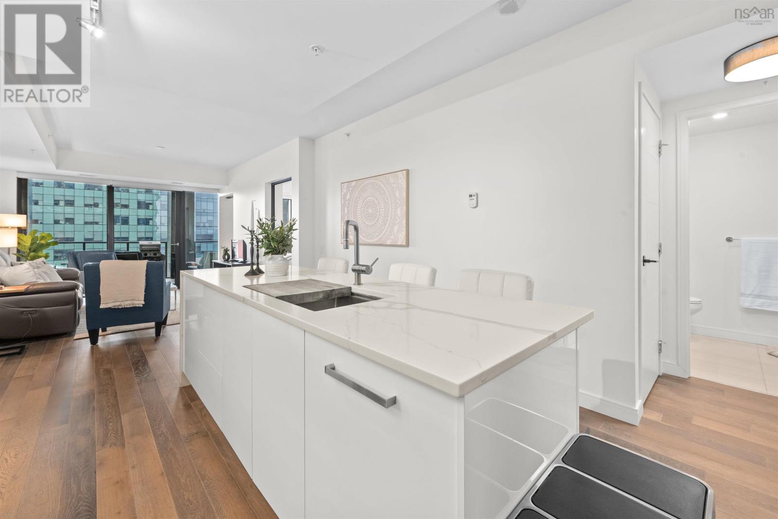 Property 8 of 35 of 1501 1650 Granville Street