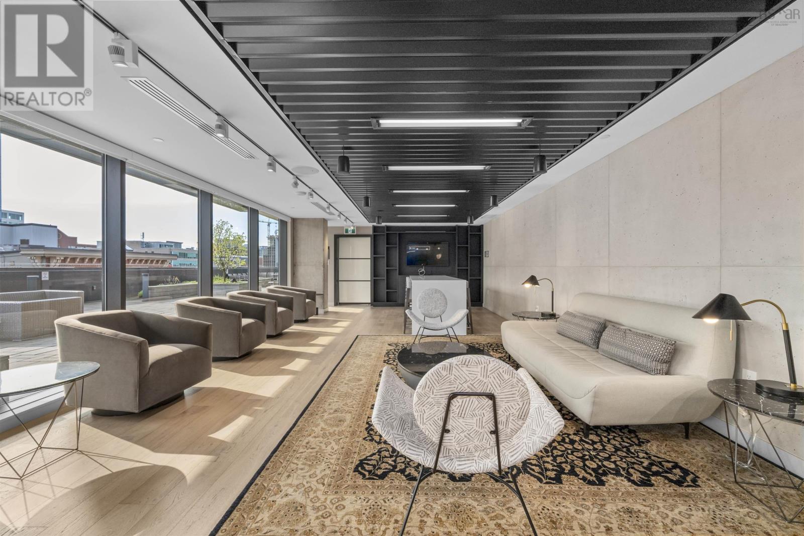 Property 32 of 35 of 1501 1650 Granville Street