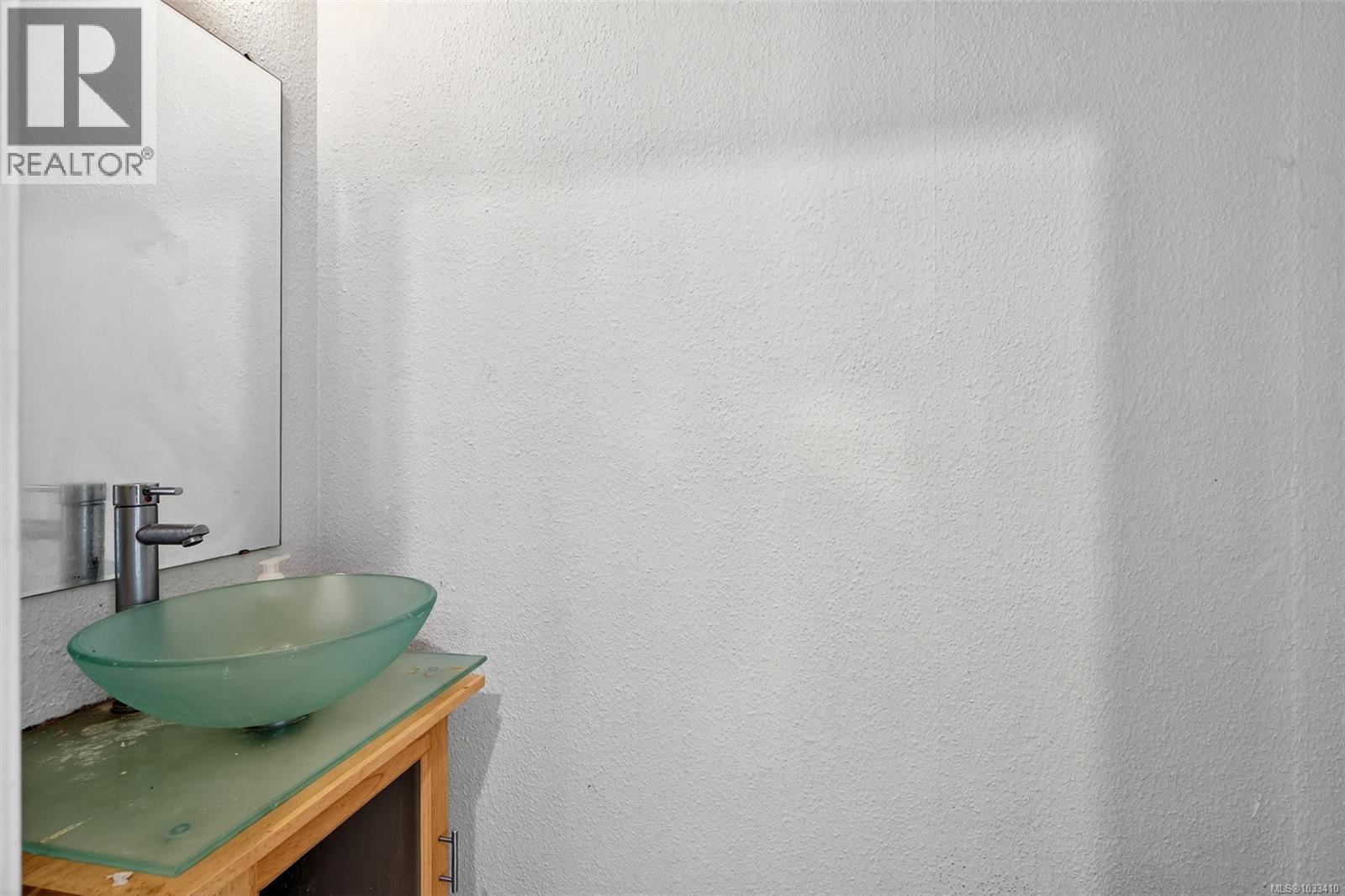  2486 Jeanine Drive, Langford