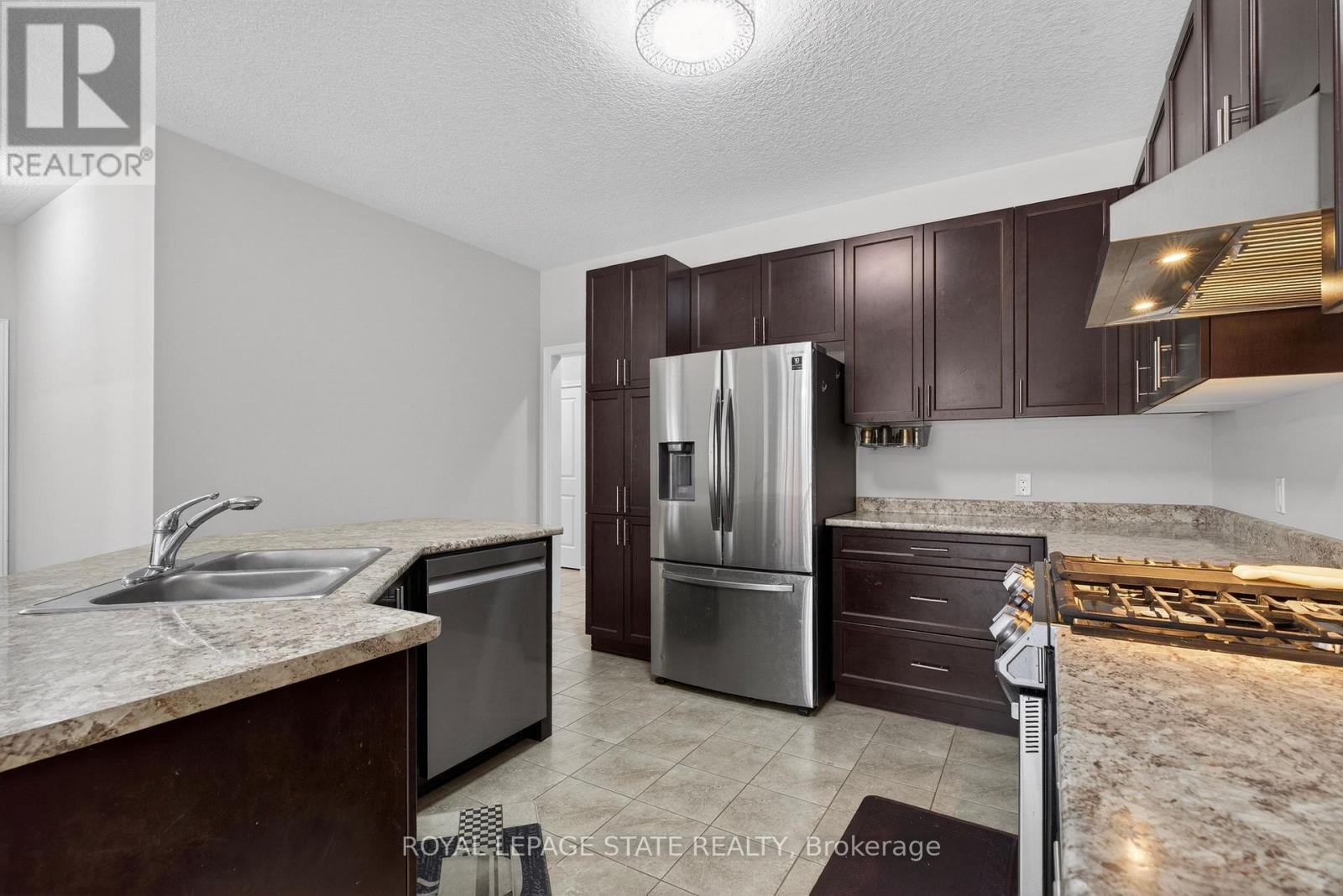 79 DOLOMITI COURT - 11