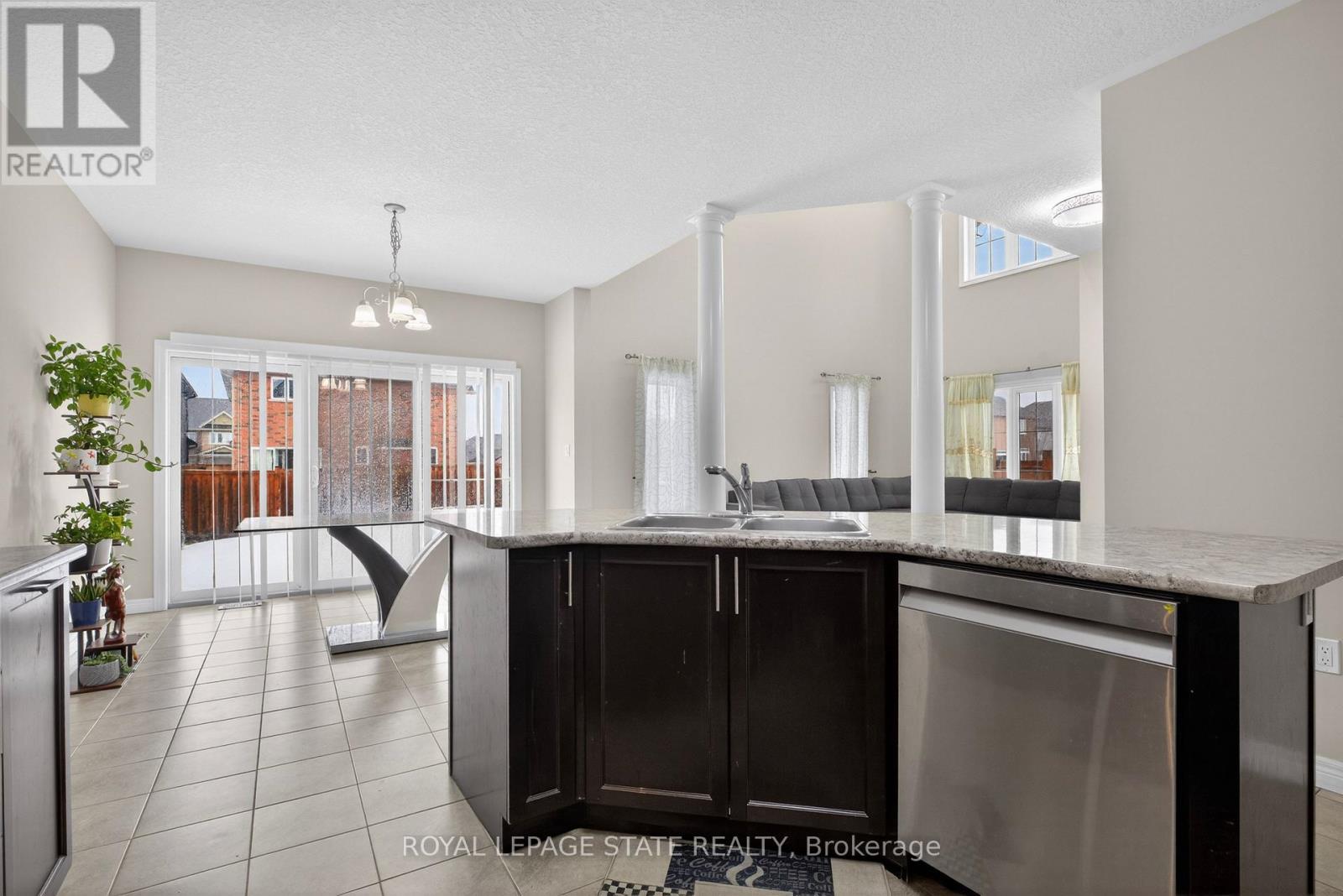 79 DOLOMITI COURT - 13