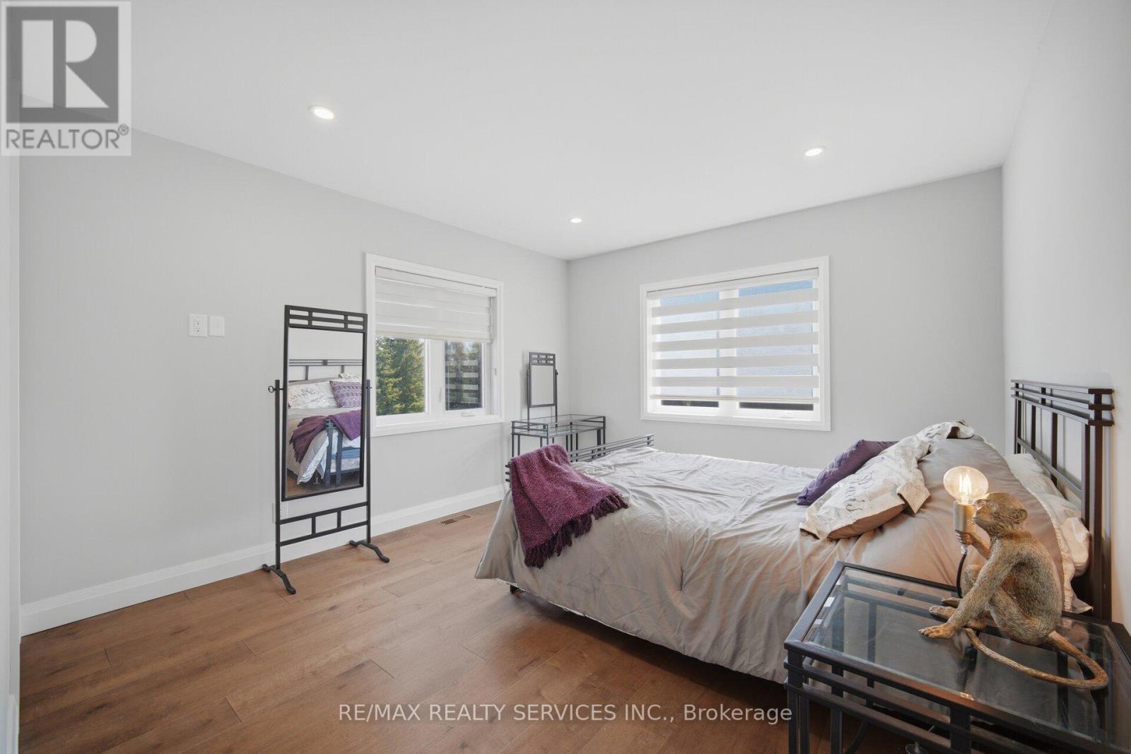 9522 WELLINGTON 22 ROAD - 34