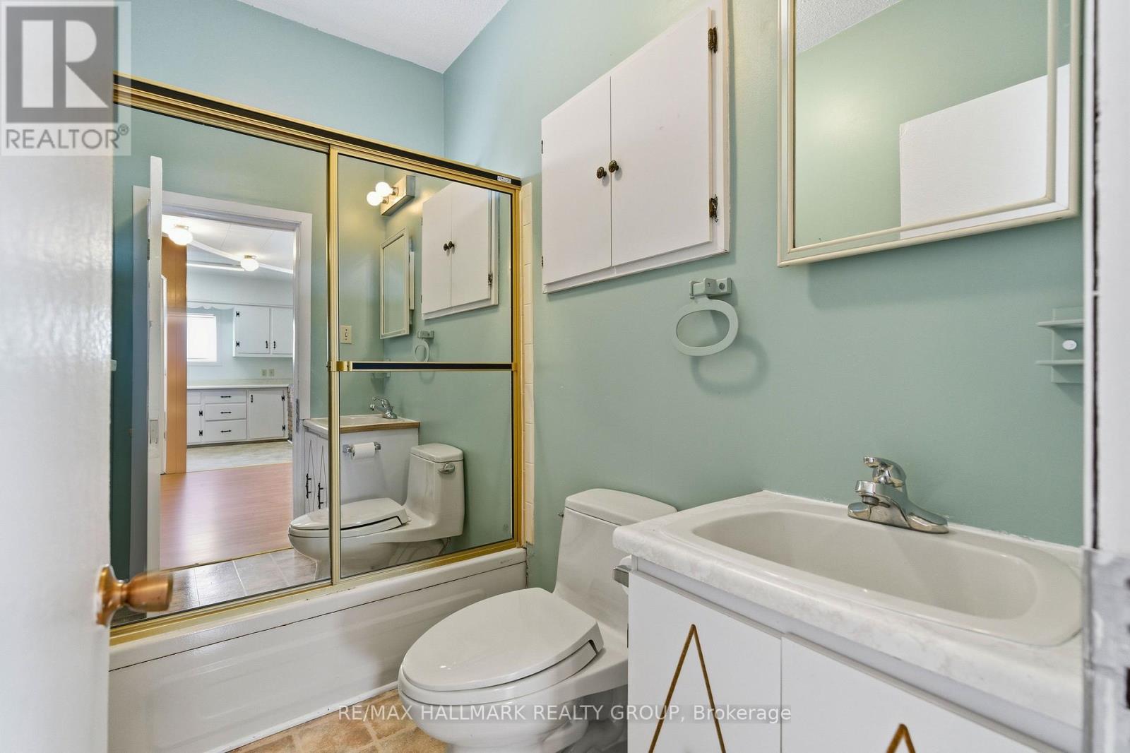 521 NELSON STREET W - 14