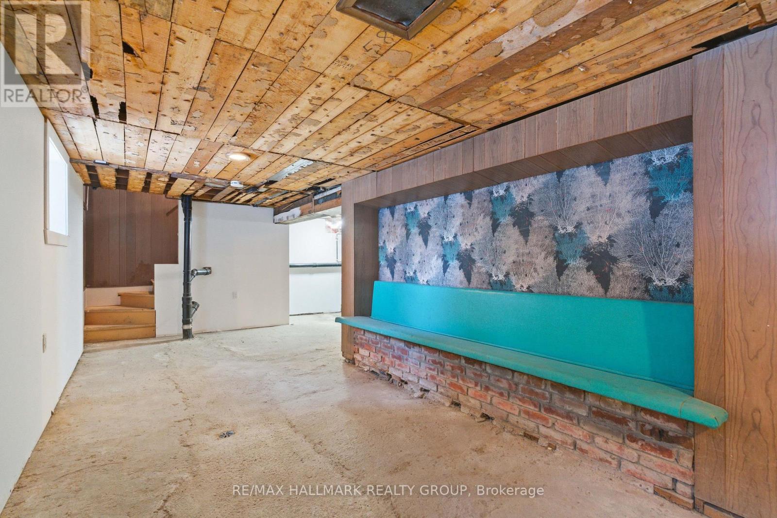 521 NELSON STREET W - 39