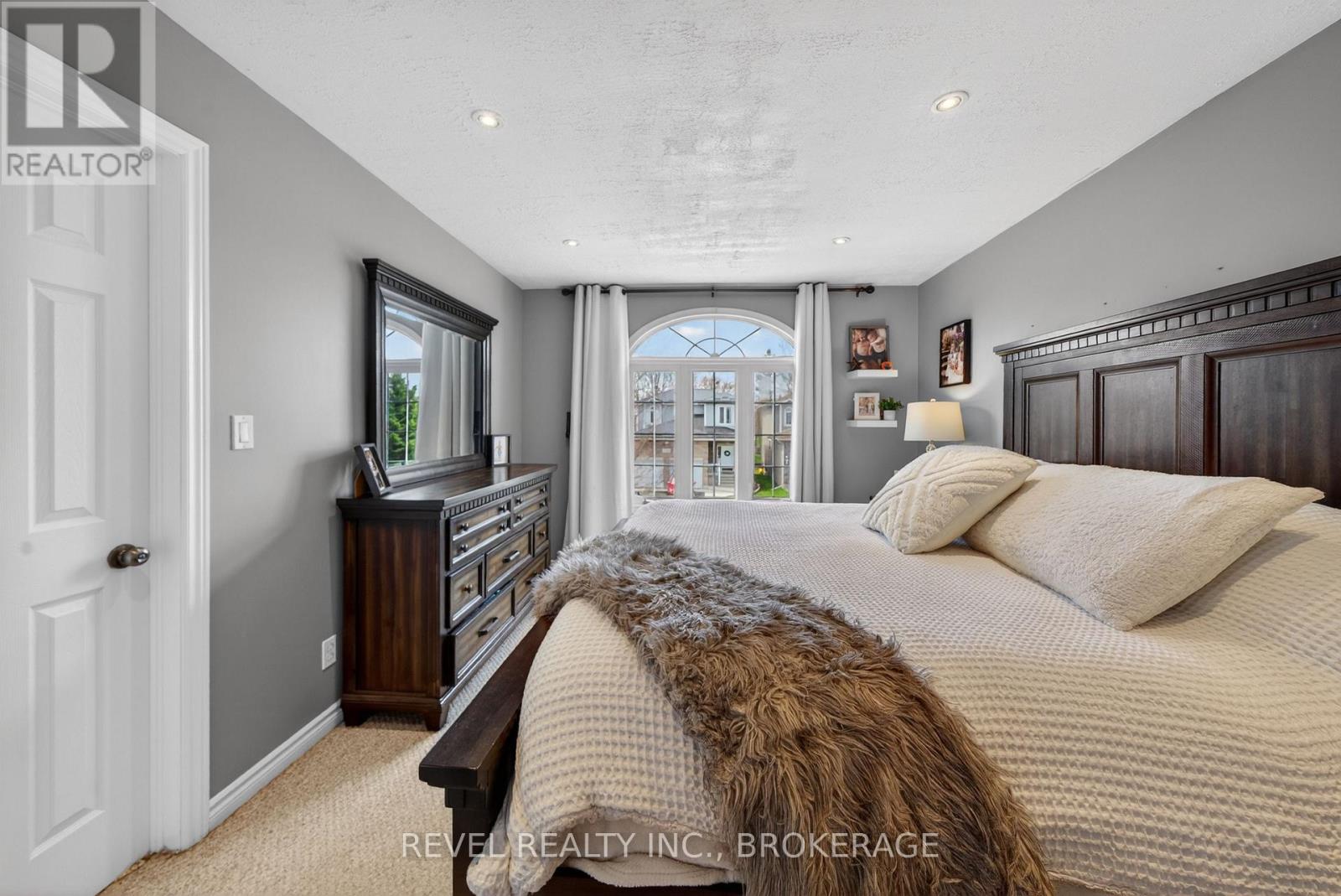129 AMY LYNN DRIVE - 19
