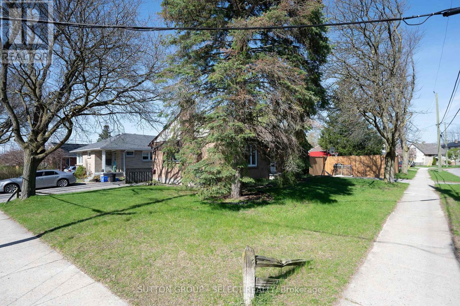 2 THORNE AVENUE - 5