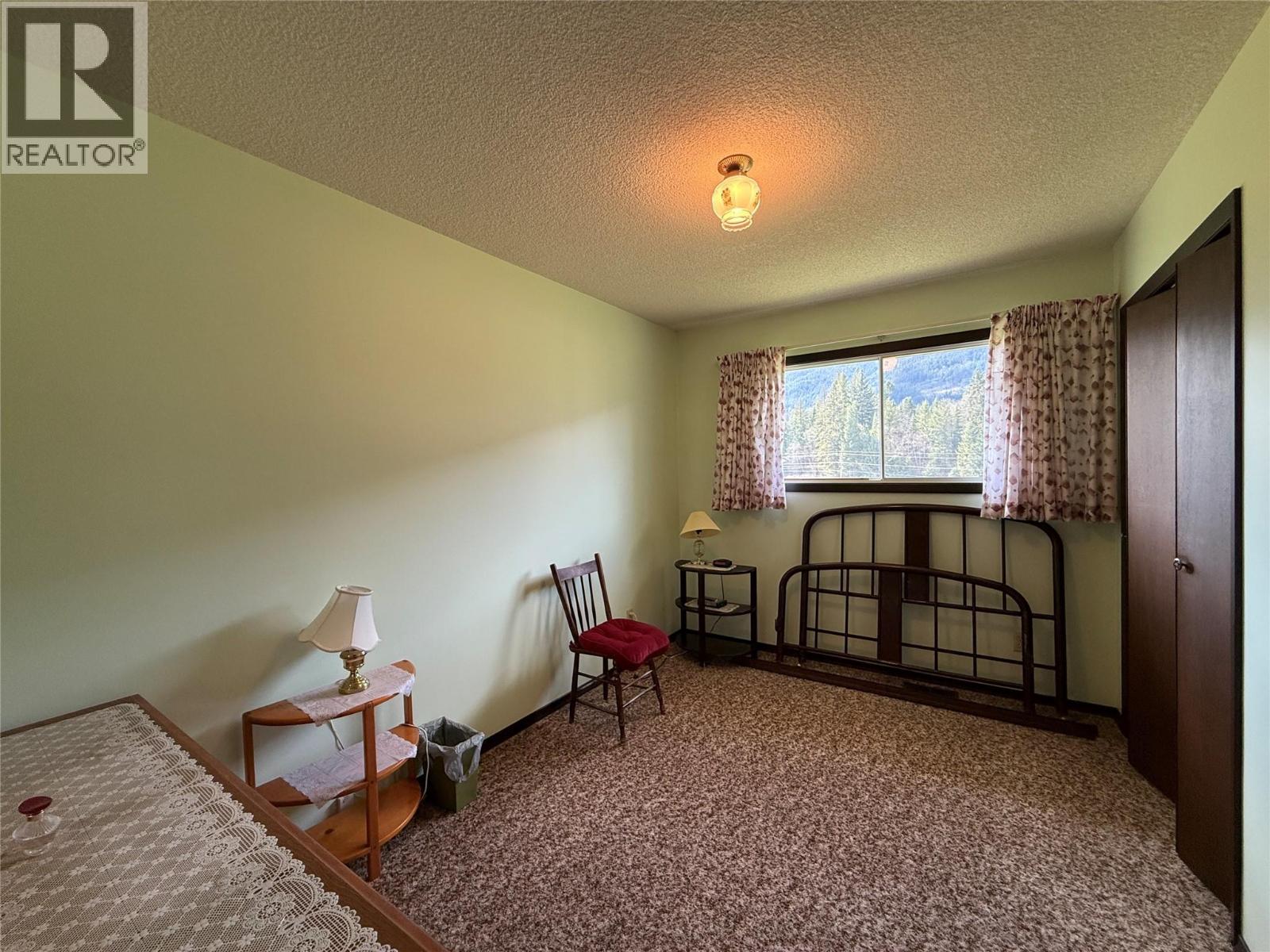 6915 Kimoff Road - 29