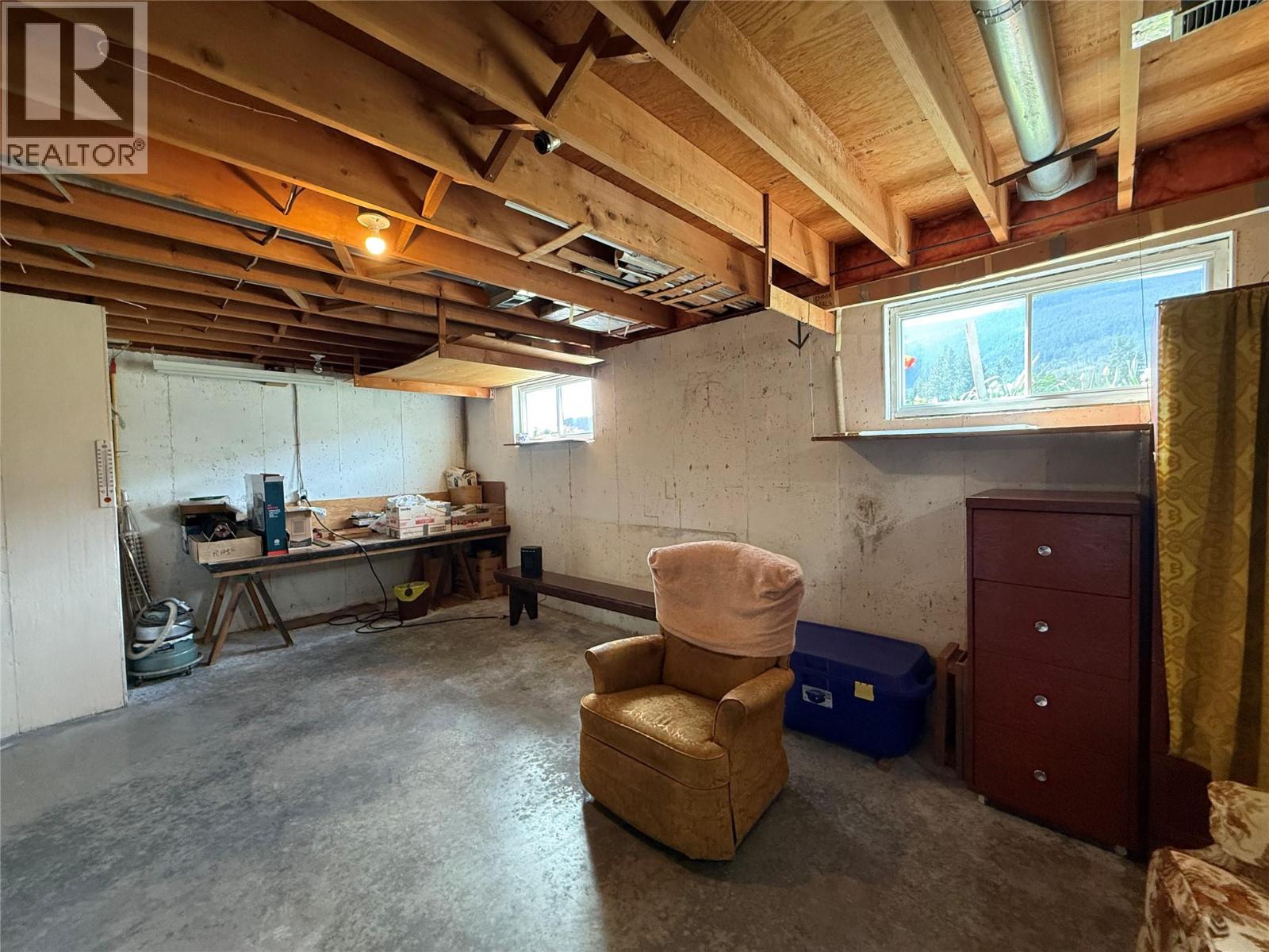 6915 Kimoff Road - 34